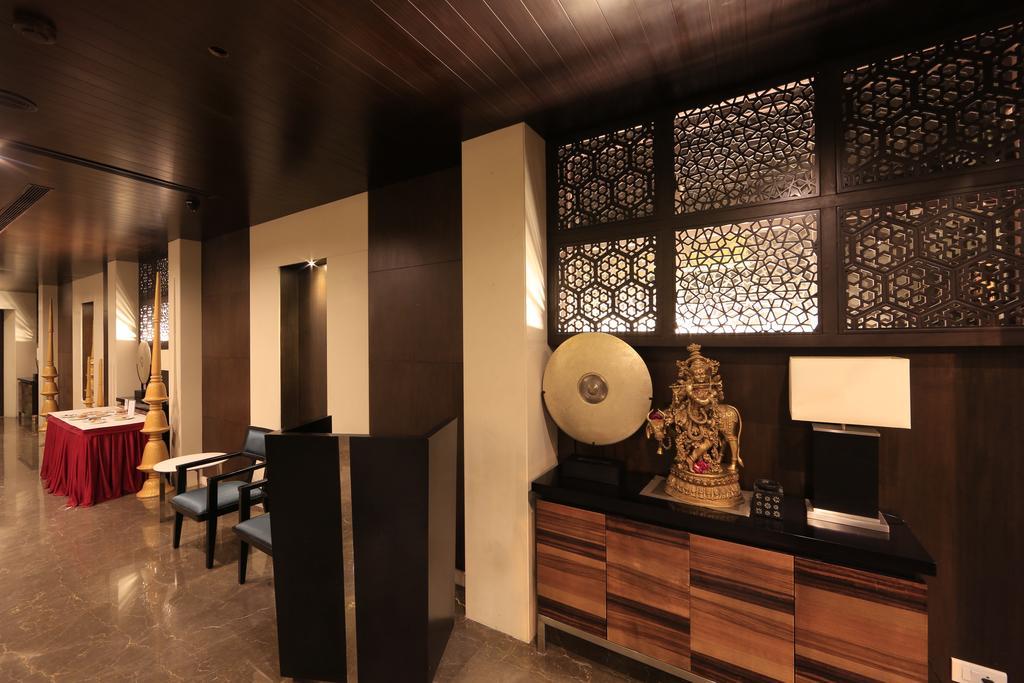 Hotel Regalia Tirupati Bagian luar foto