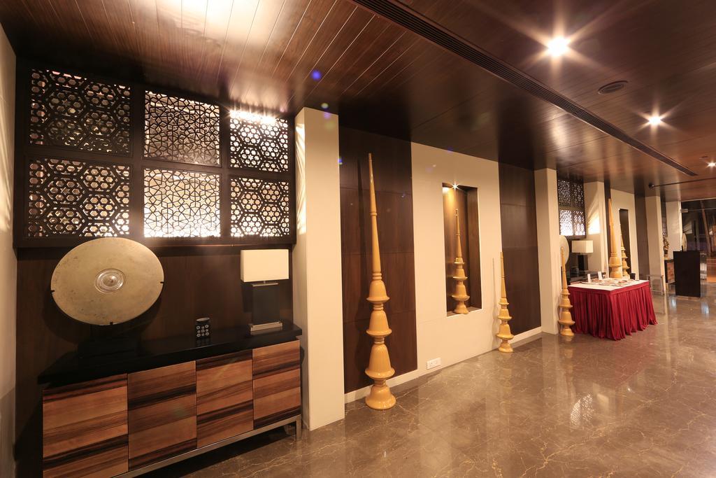 Hotel Regalia Tirupati Bagian luar foto
