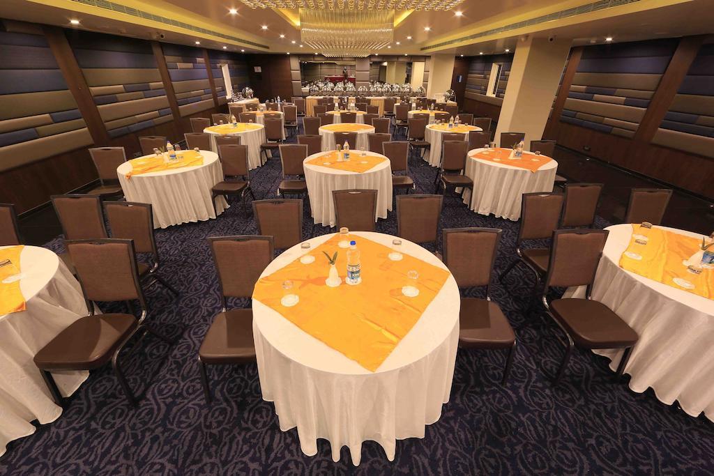 Hotel Regalia Tirupati Bagian luar foto