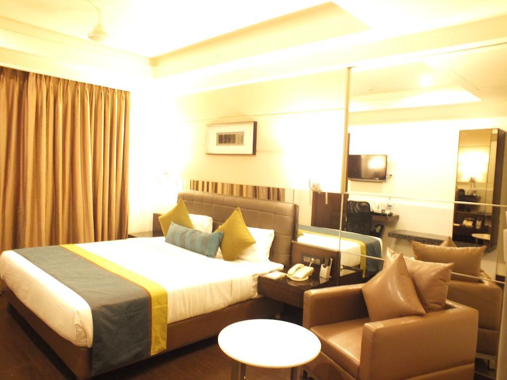 Hotel Regalia Tirupati Bagian luar foto