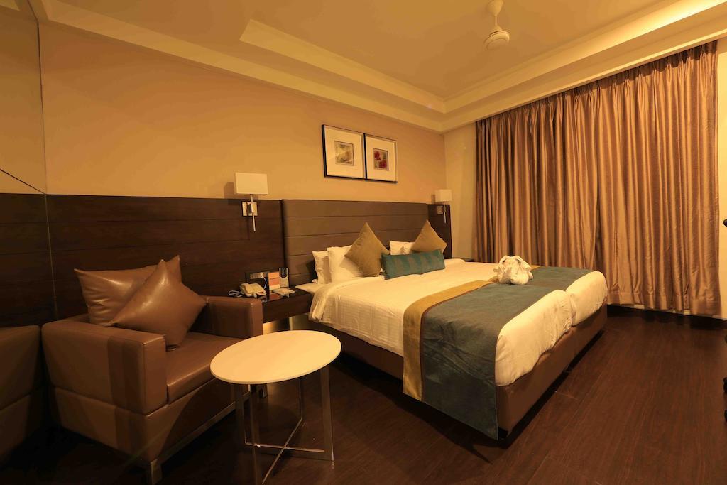 Hotel Regalia Tirupati Bagian luar foto