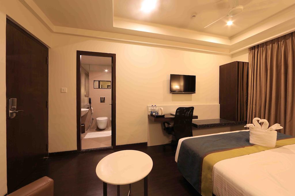 Hotel Regalia Tirupati Bagian luar foto